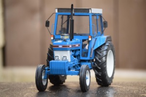 Tracteur à engrenages Ford 7610 4WD 70HP fiable avec pompe et boîte de vitesses à taux compétitif pour la vente mondiale - Product Image 5