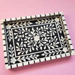 ถาดเสิร์ฟลายดอกไม้หรูหรา ประดับมุกแท้ ตกแต่งด้วยเรซิ่นไม้และเหล็ก เป็นมิตรต่อสิ่งแวดล้อม อุปกรณ์เสริมสำหรับงานเลี้ยง - Product Image 1