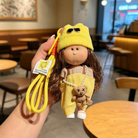 HECION Nouvelle Mini Poupée Pomme de Terre en Peluche de 14 CM, Tenue à Habiller, Jupe, Salopette, Adorable Fille aux Cheveux Bouclés, Porte-clés