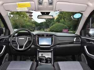 Camioneta de Doble Cabina 4x4 de Uso Pesado 2024, Motor Turbo Diésel, Transmisión Automática, Vehículo de Transporte Utilitario - Product Image 4