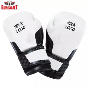 Guantes de Boxeo con Vendas para las Manos, Guantes de Boxeo de Alta Calidad para MMA, Muay Thai y Combate - Product Image 2