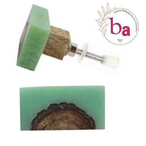 Boutons de corne d'os en bois de résine carrée longue de style moderne faits à la main poignée de porte de tiroir et d'armoire pour la cuisine et l'utilisation de garde-robe - Product Image 1