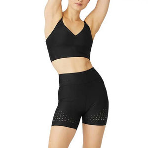 Conjunto de Yoga Personalizado para Mujer, Sujetador Deportivo y Pantalones Cortos de Ajuste Fácil, Ropa Deportiva de Alta Calidad con Diseño e Impresión Personalizados - Product Image 1