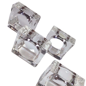 Ensemble de porte-mouchoirs en forme de coeur Design de couleur rouge Accessoires de maison d'intérieur les plus demandés Porte-serviettes en acrylique Nouveau design - Product Image 2