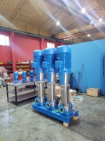 Ensemble de pompe centrifuge verticale en acier inoxydable de qualité supérieure DC-XVM pour bâtiments multi-étages, lutte contre l'incendie, 25 bars