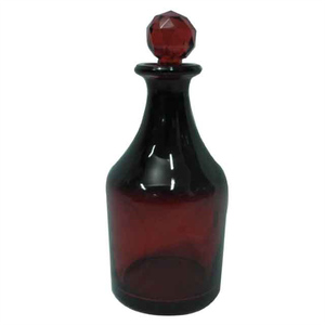 Envases de Perfume de Diseño de Mediados de Siglo, Botella de Perfume con Tapa Metálica de Diseño, Vidrio de Calidad Sostenible, Tocador - Product Image 1