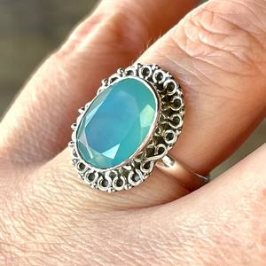 Calcédoine bleue naturelle brillante pierre précieuse taillée à facettes solide 925 bague en argent Sterling faite à la main en gros bijoux en vrac fins - Product Image 2