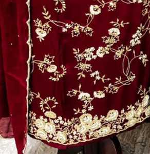 Costumes brodés à la main non cousus de créateur moderne pour femmes Fêtes de style traditionnel indien tendance - Product Image 3