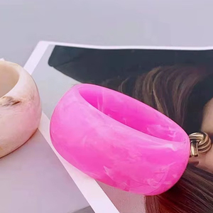 Brazaletes acrílicos multicolores de moda para niñas Pulsera de piedra Combo 1 Compromiso DE BODA Diseño personalizado ecológico Indio - Product Image 1