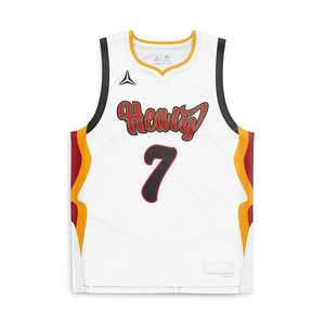 Maillot de basketball à sublimation avec dégradé de couleurs latérales et blocs de couleur, personnalisable avec nom d'équipe, numéro et logo vintage, 100 % polyester, chemises de sport - Product Image 1