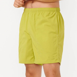 Shorts de sport pour hommes en polyester respirant à séchage rapide, écologiques, décontractés, avec cordon de serrage sur le devant, uni, vente en gros - Product Image 3