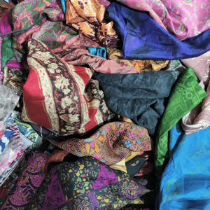 Tissu imprimé Floral en soie 100%, Vintage pour femmes, Saree en soie, robe légère, fabrication de déchets de tissu assortis - Product Image 1