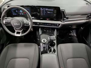 Asiento de Cuero Usado Gris Limpio 2025 para Sportage Hybrid LX AWD con Sistema de Navegación, Tecnología de Arranque Remoto y Paquete de Tecnología, Volante a la Izquierda, Color Oscuro - Product Image 5