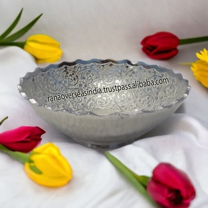 Bol de table en laiton plaqué argent gravé, design créatif, écologique, cadeau de mariage, de déménagement ou de Diwali pour amis - Product Image 5
