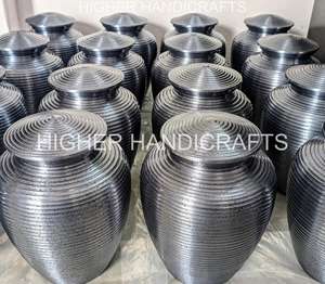 Urnas de Cremación Más Vendidas para Cenizas Humanas, Urnas Funerarias de Metal y Aluminio para Adultos, Suministros al por Mayor de la India - Product Image 1