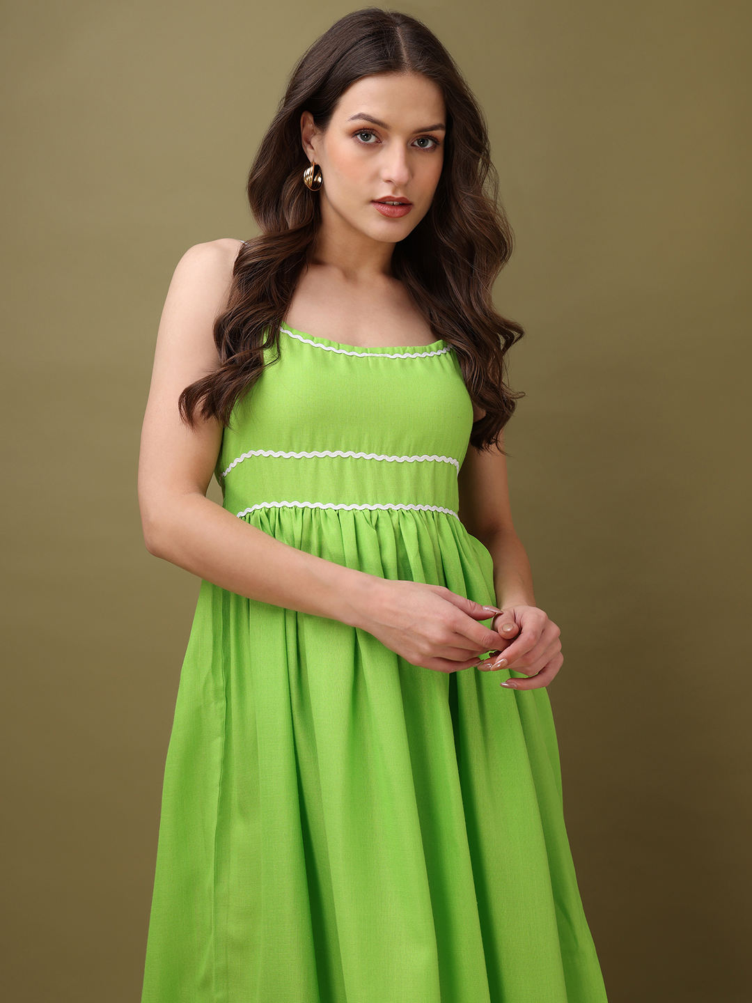 สีเขียว