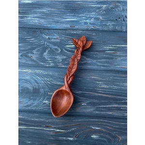 Cuchara de madera maciza de alta calidad para mezclar, revolver y servir, adecuada para la cocina del hogar y del restaurante - Product Image 1