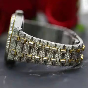 นาฬิกาเพชรโมอิสซาไนต์แบบ Iced Out ราคาโรงงาน นาฬิกาเพชรไร้สีสำหรับผู้ชาย คุณภาพดีที่สุด ราคาขายส่ง - Product Image 5