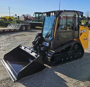 Cargadora de orugas usada JCB 215 2024, minicargadora frontal, carga nominal de 40 toneladas, motor de alta eficiencia, bomba de engranajes, 4 años de garantía - Product Image 1