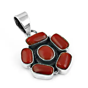 Pendentif en argent 925 avec fleur de corail, serti de pierres rouges, style vintage, bijoux unisexe - Product Image 1