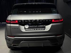 SUV compact de luxe d'occasion 2024 Evoque 2.0D SE R-Dynamic Edition - Product Image 3