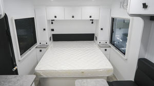 Ecocampor Caravana Todoterreno 4x4 de 21 Pies con Cocina Extraíble, Suspensión Independiente, <span class=keywords><strong>Cama</strong></span> Grande para Campamentos Fuera de la Red - Product Image 3