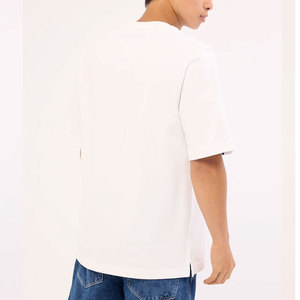 เสื้อยืดผ้าฝ้ายถักแบบเป็นมิตรต่อสิ่งแวดล้อม 100% สำหรับฤดูร้อน น้ำหนัก 220 กรัม ระบายอากาศได้ดี ทรงหลวม ดีไซน์ลายแผงแบบกำหนดเองได้ - Product Image 3