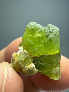 Espécimen de Peridoto Natural de Kohistan, Pakistán - Product Image 2
