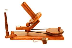 Enrouleur de pelotes en bois de rose, machine à enrouler les pelotes de jute manuelle, cadeau idéal pour le tricot et le crochet - Product Image 2