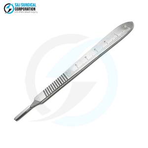 Manche de scalpel chirurgical manuel de précision en acier inoxydable certifié CE Classe II pour une utilisation en chirurgie générale Contrôle de la précision - Product Image 1
