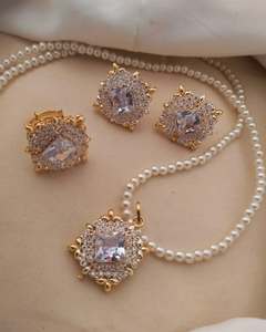 ชุดต่างหูสร้อยคอสร้อยคอสไตล์วังชุดต่างหูมุกหลายชั้นสำหรับผู้หญิง - Product Image 2