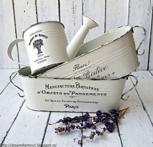 กระถางชุบสังกะสีทนทานสำหรับโครงการสวนหลังบ้านหรือหน้าบ้านธีมดอกไม้ที่มีรูปแบบแบบดั้งเดิม - Product Image 3