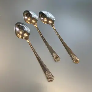 Cuillère Royale Couverts En Laiton Coulé En Laiton Couleur Vintage Design Poignée Cuillère Accessoires Personnels Ustensiles De Table Meilleure Qualité - Product Image 3