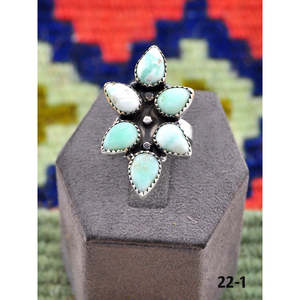 Bague ajustable en argent sterling et turquoise Paloma d'inspiration sud-ouest, bijou tendance en acier inoxydable avec sertissage clos, cadeau idéal - Product Image 1