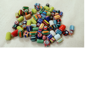 Mini perles de verre multicolores à chevrons rayées, faites sur mesure, de couleurs assorties, idéales pour la revente et adaptées aux bijoux de mode - Product Image 1