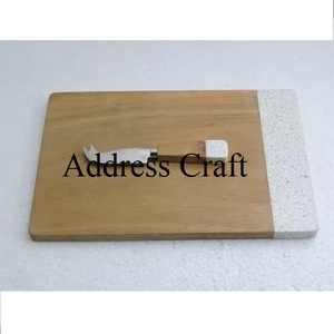 Cadeau de Noël à la mode Plateaux à fromage en résine et en bois de meilleure qualité Planche à découper à fromage et avec couteau à beurre Outils de cuisine - Product Image 2