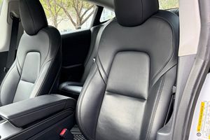 Tesla Model 3 2023 Usado, 272 Millas de Autonomía, Techo Panorámico, Sin Modificaciones - Product Image 4