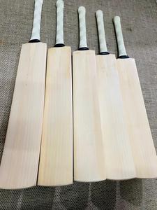 Bate de críquet personalizado de alta calidad, murciélago de sauce inglés duradero con pelota dura lisa y pelota de tenis para jugadores de críquet de tops y granos - Product Image 3