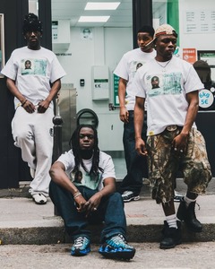 เสื้อยืดคอกลม100% ใส่สบายสำหรับทุกฤดูเสื้อยืดคอกลมพิมพ์ลายสไตล์สตรีทแวร์ผ้าโพลีเอสเตอร์/ ผ้าฝ้าย - Product Image 4