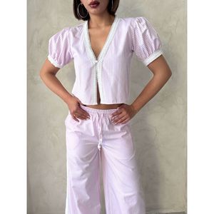 Chemisier rayé avec détails en dentelle, robes de cocktail élégantes - Product Image 4