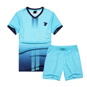 ชุดฟุตบอลผู้ชายคุณภาพสูงน้ำหนักเบา ผลิตในปากีสถาน ดีไซน์ใหม่ พร้อมบริการสกรีนชื่อแบบกำหนดเอง บริการ OEM - Product Image 1