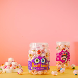 Venta al por mayor Super Sweet Strawberry Tasty Multi-Color Jelly Candy Trending Big Eyeball Gummy Candy Eyes - Product Image 3