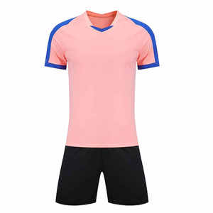 Uniforme de football le plus vendu 100% uniforme de football en polyester à vendre uniforme de football de conception de logo sur mesure - Product Image 1