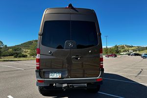 Mercedes-Benz Sprinter 3500 4x4 USADA MÁS VENDIDA, Año 2016, Modificaciones para Overlanding, 4WD, Motor Turbodiésel V6 de 3.0 Litros - Product Image 3
