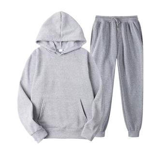 Alta calidad personalizado Unisex 2 piezas Casual sólido Sudadera con capucha conjunto Streetwear en relieve pulóver chándales Jogger conjunto - Product Image 4