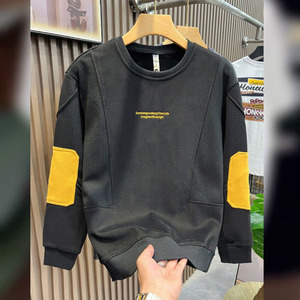 เสื้อสเวตเชิ้ตผู้ชายแฟชั่นฤดูใบไม้ร่วง-ฤดูหนาวแบบใหม่ ดีไซน์เก๋ไก๋ ตกแต่งด้วยผ้าขนปุย คอเสื้อหลวม ใส่ได้หลากหลาย สไตล์ลำลอง หล่อเท่ ผลิตจากผ้าฝ้าย 100% - Product Image 6