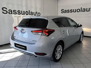 Venta de Vehículos Usados a Precio de Mayoreo, Toyota Auris 1.8L Híbrido Hatchback - Product Image 5
