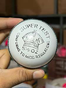 Nouveau Pak Alumn cuir tanné cousu à la main 156g blanc 5.5 oz balles de cricket - Product Image 3