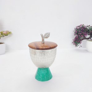 New Arrival Metal Marque Classic Design Date Bowl with Wood Lid and Resin Base Dishwasher Safe Heat Resistant Eco-Friendly - Product Image 1