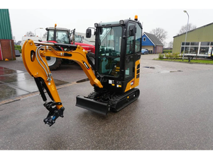 Mini-excavatrice sur chenilles compacte SY20C 5 tonnes avec cabine fermée, moteur, pompe et boîte de vitesses pour travaux agricoles et de construction - Product Image 1
